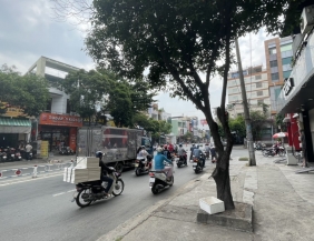 Bán nhà MT Nguyễn Sơn - 1 triệt 1 lầu - 5.5x19m - 21.5 tỷ