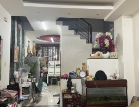 Bán nhà Trần Tấn - 1 triệt 2 lầu - 4.22x13.52m