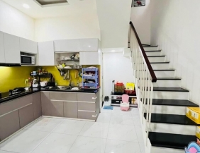 Bán nhà 1 xẹt Cách Mạng - 1 trệt 1 lầu st - 4.5x8.6m - 4.4 tỷ