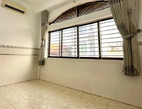 Bán nhà MT Đường 18 - 1 trệt 2 lầu - 4x6m - 3.85 tỷ