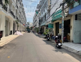 Bán nhà HXT Thoại Ngọc Hầu - 1 trệt 3 lầu - 4x17.8m - 12.4 tỷ
