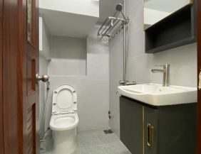Bán nhà 1 xẹt Trịnh Đình Trọng - 1 trệt 1 lầu - 3.2x9.63m - 3.6 tỷ