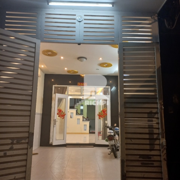 Bán nhà MT Nguyễn Nghiêm - 1 triệt 3 lầu - 4.2x16m - 13.1 tỷ