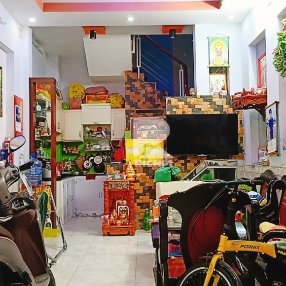 Bán nhà HXH Nguyễn Văn Yến - 1 triệt 2 lầu - 4x9.4m - 5.1 tỷ