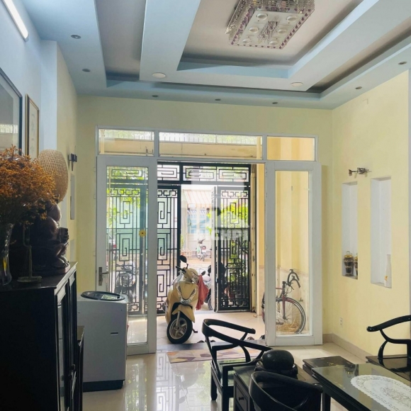Bán nhà MT Trần Thủ Độ - 1 triệt 3 lầu - 3.92x18m - 10.5 tỷ