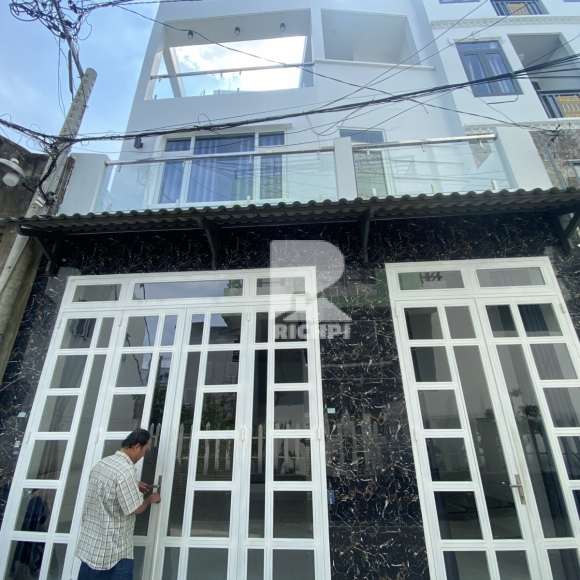 Bán đất HXH Nguyễn Văn Yến - đất trống - 6.3x8.64m - 4.4 tỷ