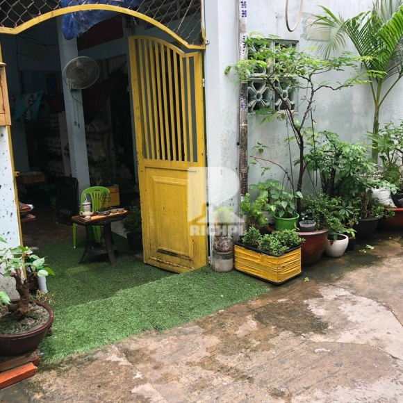 Bán nhà 1 xẹt Nguyễn Hữu Tiến - 1 trệt 1 lầu - 6x10m - 6 tỷ