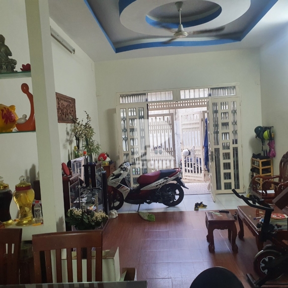 Bán nhà 1 xẹt Trần Văn Ơn - 1 trệt 1 lầu - 4.2x14m - 5.4 tỷ