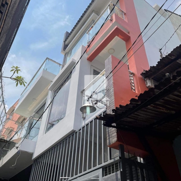 Bán nhà 1 xẹt Kênh Tân Hoá - 1 trệt 2 lầu st - 4.2x13.7m - 6.2 tỷ