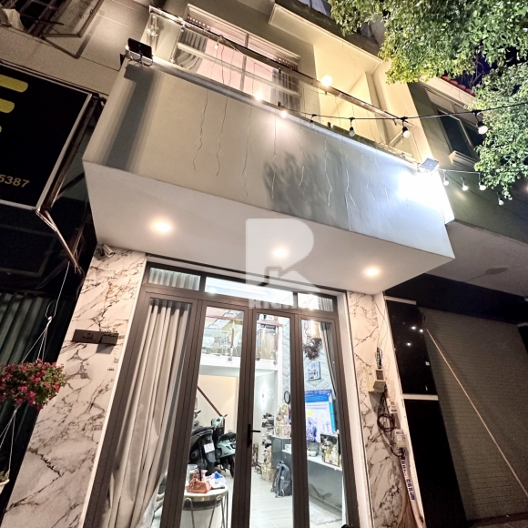 Bán nhà MT Nguyễn Sơn - 1 trệt 2 lầu - 4x6.5m - 9.5 tỷ
