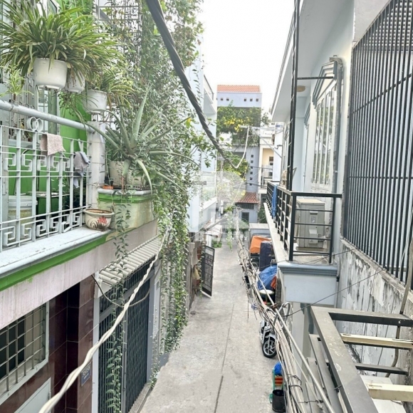 Bán nhà Vườn Lài - 1 trệt 1 lầu - 3x10m - 3.36 tỷ