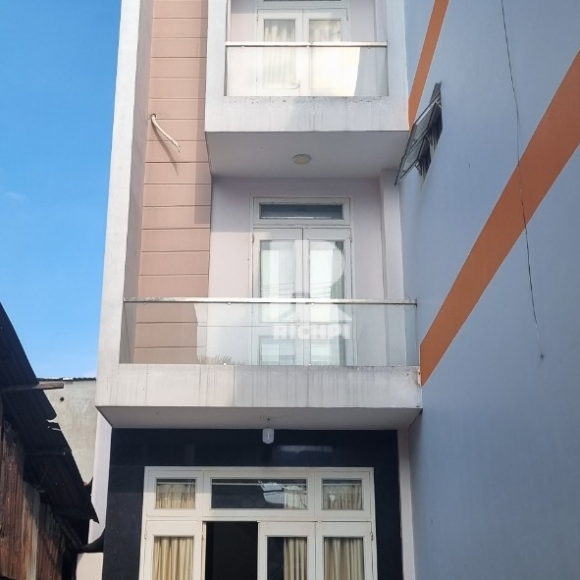Bán nhà HXT Bùi Cẩm Hổ - 1 trệt 2 lầu st - 4.7x33.75m - 12 tỷ