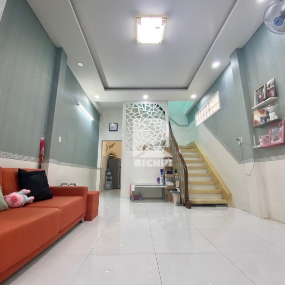 Bán nhà Tân Sơn Nhì - 1 trệt 1 lầu - 4x11.16m - 4.4 tỷ