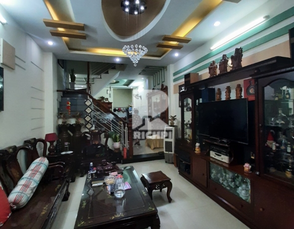 Bán nhà HXT Dương Đức Hiền - 1 triệt 3 lầu - 7.9 tỷ