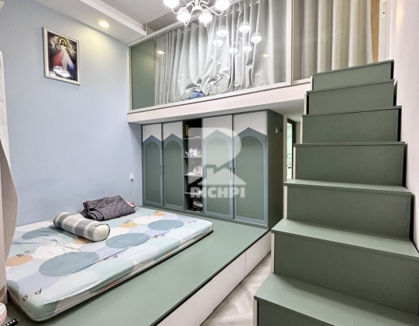 Bán nhà MT Nguyễn Sơn - 1 trệt 2 lầu - 4x6.5m - 9.5 tỷ