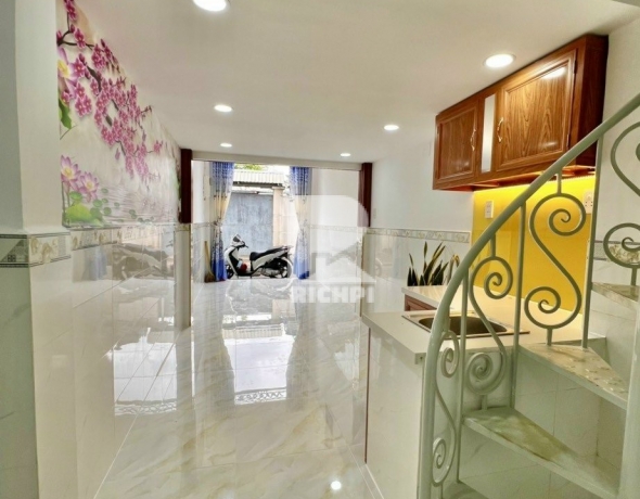 Bán nhà MT Nguyễn Sáng - 1 trệt 1 lửng - 2.5x10m - 17.5 tỷ