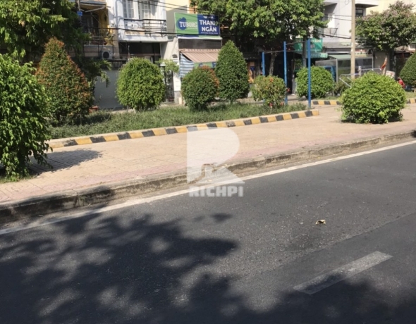 Bán nhà MT Hiền Vương - 1 trệt 1 lầu - 3.7x12m - 7.2 tỷ