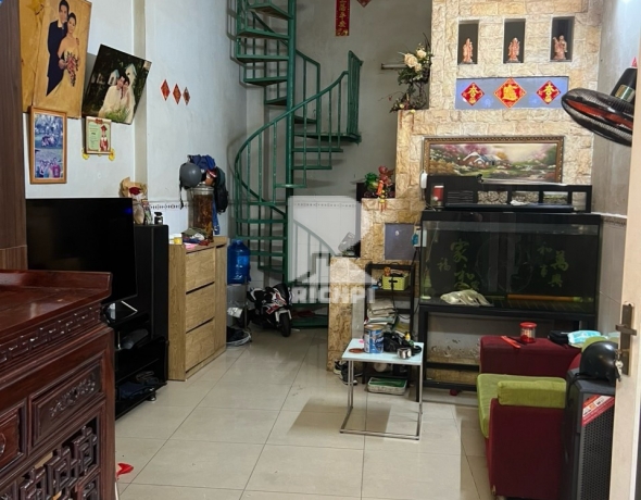 Bán nhà 1 xẹt Thạch Lam - 1 trệt 2 lầu st - 3.7x8.3m - 3.5 tỷ